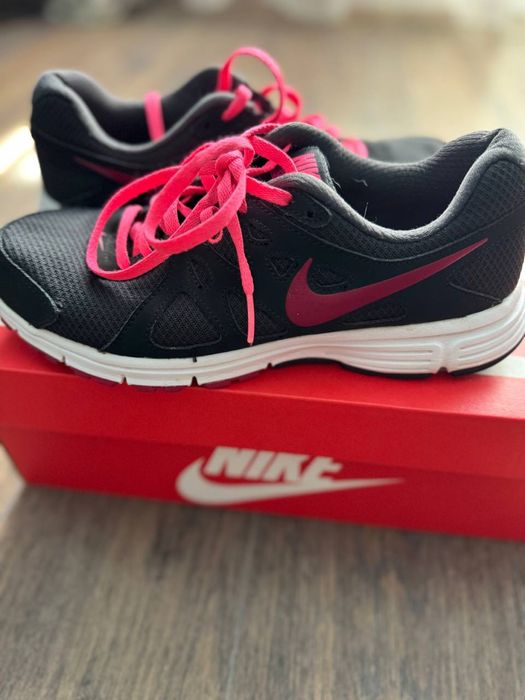 Продам Кросівки  Nike оригінал