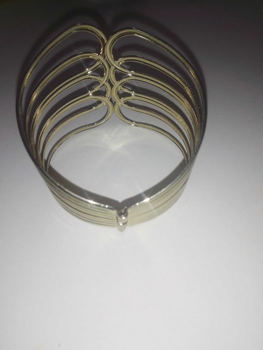 Pulseira dourada
