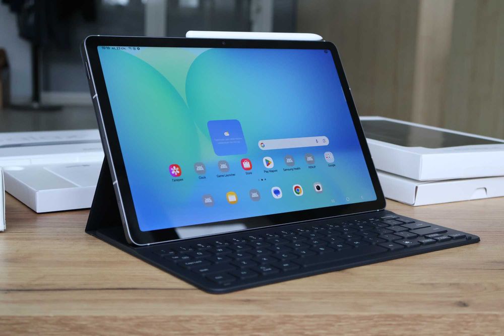 Новий Samsung Galaxy Tab S10 FE 10,9" SM-X520 128Gb + Чохол Клавіатура