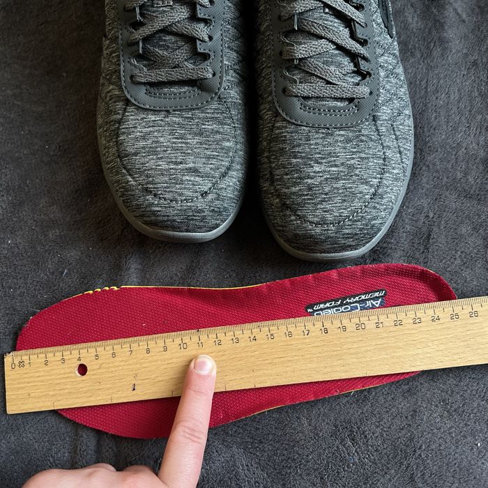 Жіночі кросівки Skechers RelaxedFit slip resistant. P. 38. Ідеал!!