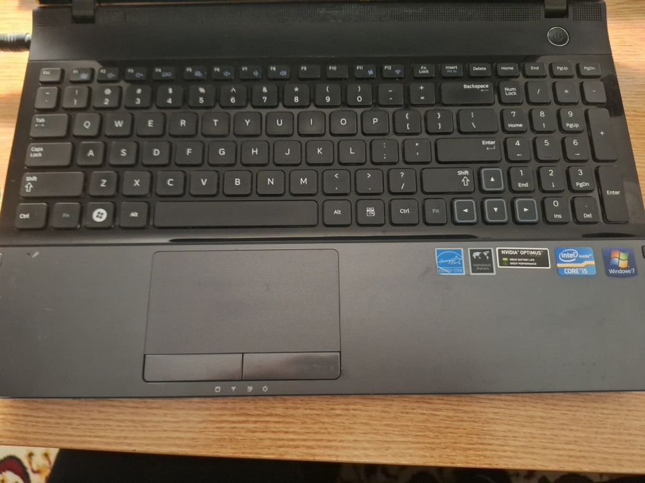 Laptop Samsung NP300E5C-S02PL i5-3210M/GT620M/6GB/750GB