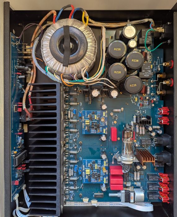 Opera Consonance Reference 150, hybrydowy wzmacniacz audio