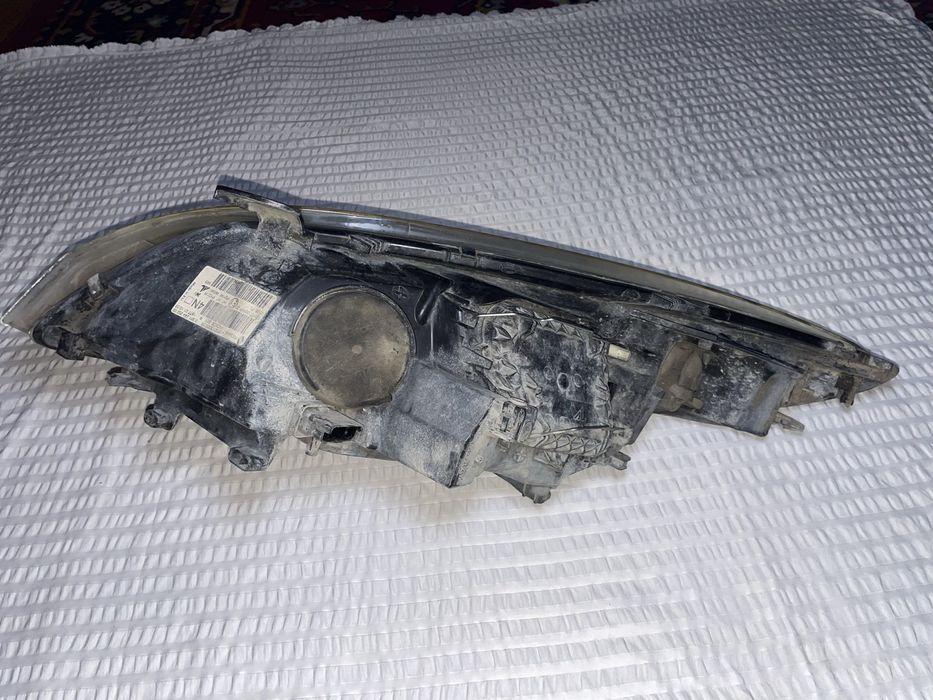 Фара передня права Рено Меган 3