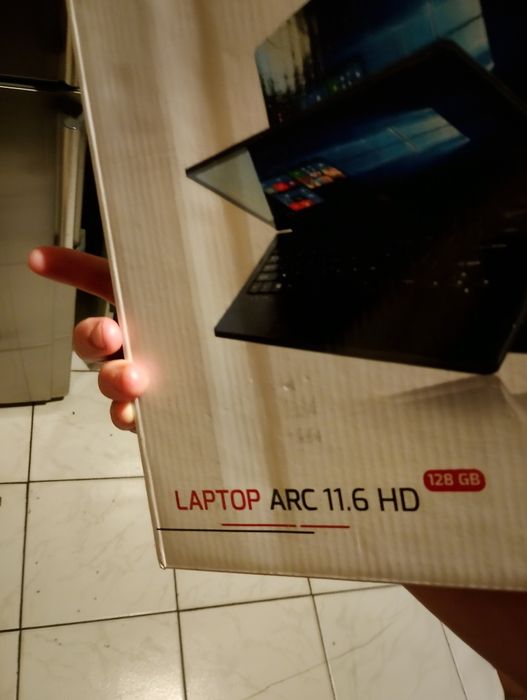 Ultrabooki techebite arc 11.6 hd  4/128 windows 11 pro  nowy