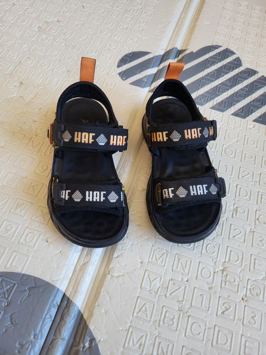 Босоніжки на хлопчика 27р 16.5см