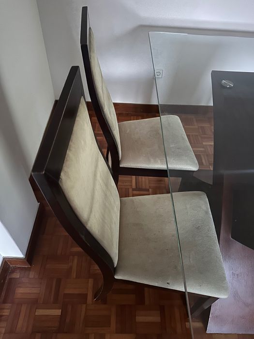 Mesa de cozinha com 4 cadeiras