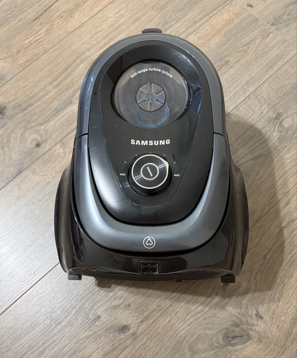 Пылесос модели Samsung VC18M21D0VG/EV