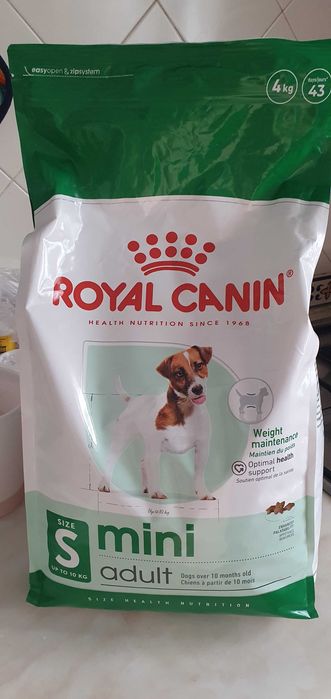 4 kgs Royal Canin Mini Adult 18€