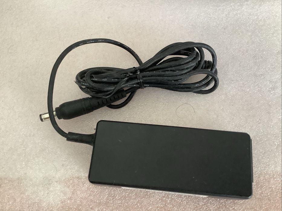 AC adaptador - Carregador original HP TPN-DA16  19V , 2.31A , 45Watts