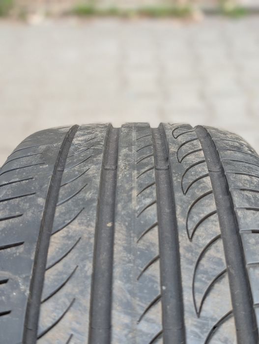 235/45/19 Pirelli Powergy komplet