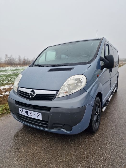 Brygadówkda 5 Osób Opel Vivaro Trafic Long L2H1..Mały przebieg.Polecam