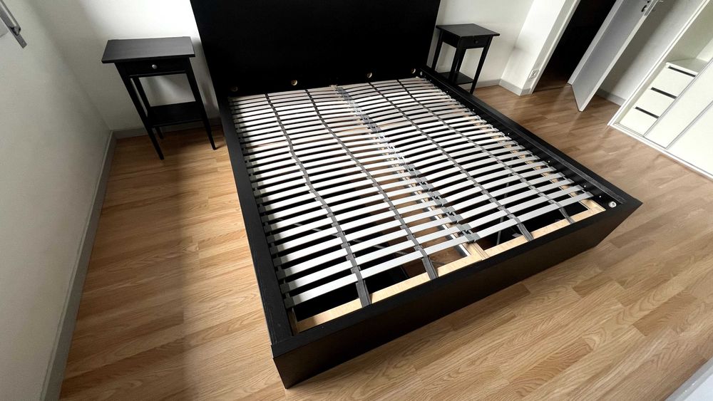 Cama Malm 180x200 + 2 Mesas Cabeceira Hemnes