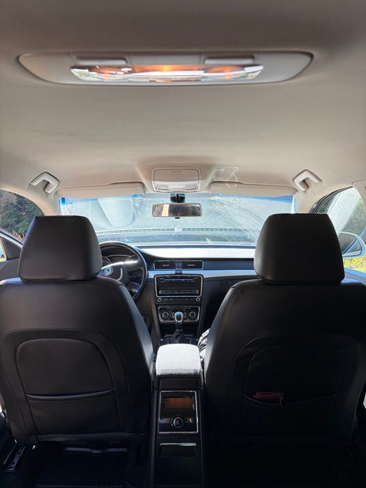 Skoda superb 2012