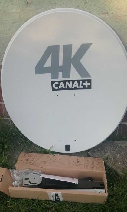 Antena satelitarna 70 cm