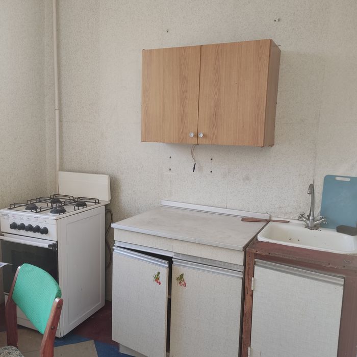 Однокімнатна, Богдана Хмельницького.