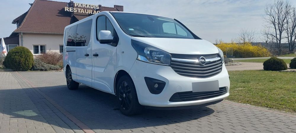 Opel Vivaro Opel Vivaro B 1.6 Biturbo 9 osobowy LONG