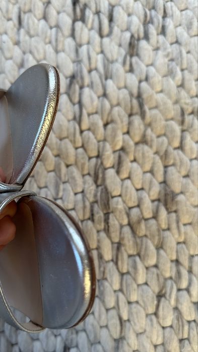 Босоніжки срібло р.38