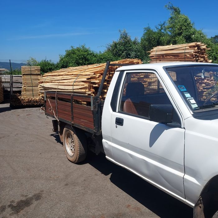 Lenha de pinho seca para fornos de assar leitões e padarias