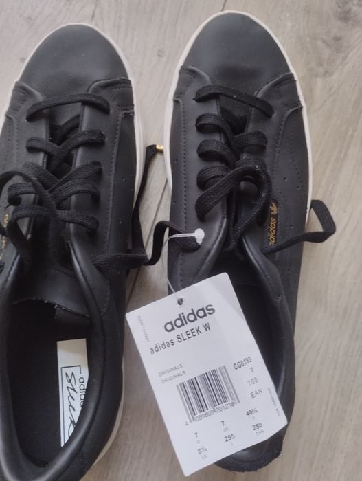 Buty sportowe adidas  Sleek W