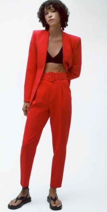 Червонi класичні штани Zara з височезною посадкою XS