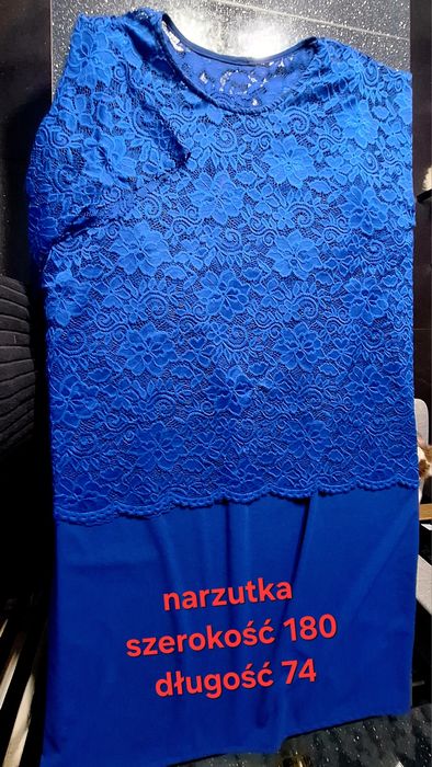 Piękna chabrowa duza suknia