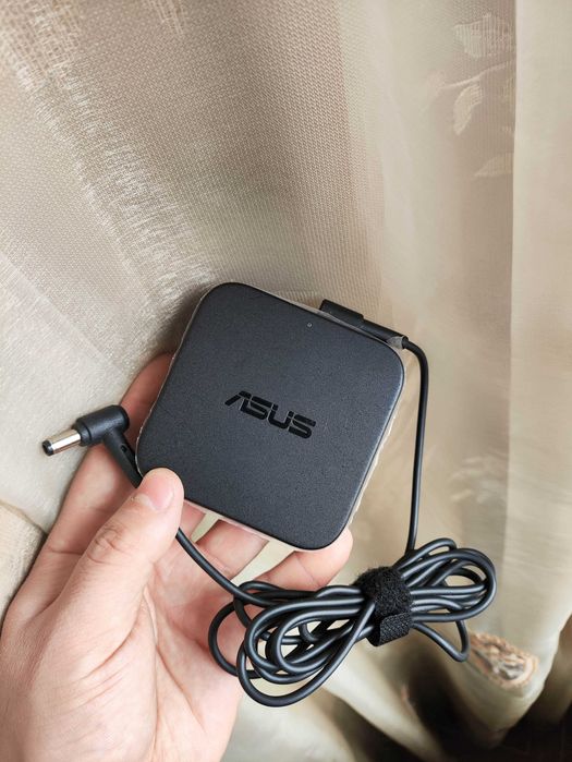 Блок живлення ADP-65GD Asus 19V 3.42A 65W 4.5*3.0 mm Оригінал