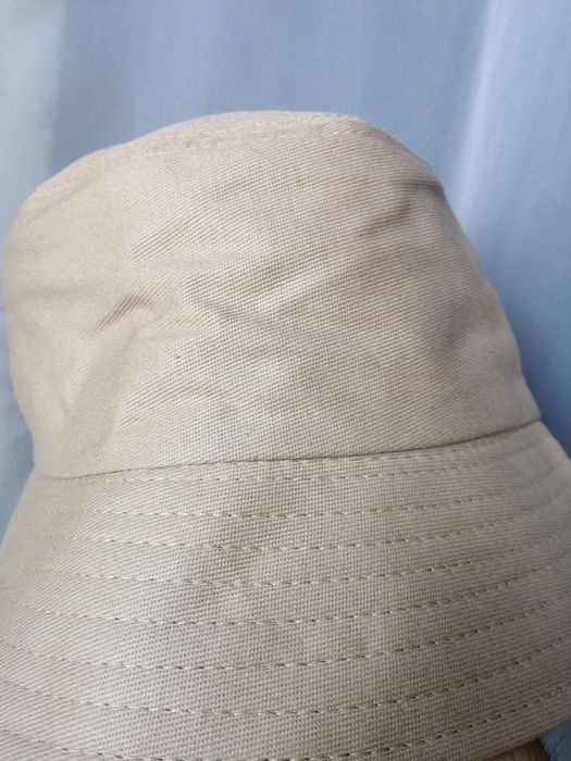 Chapéu bucket beje ajustável