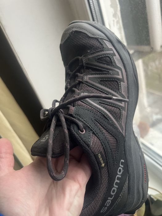Продам кросівки фірми Salomon