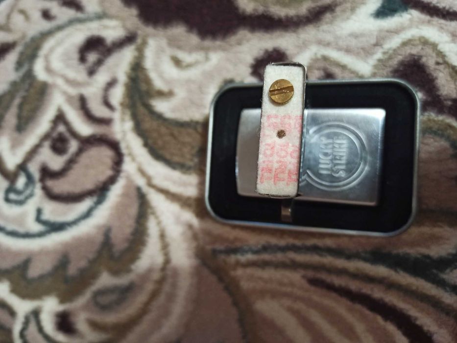 Вінтажна запальничка zippo lucky strike БЕЗКОШТОВНА ОЛХДОСТАВКА