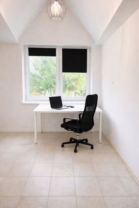 Do wynajęcia lokal 23 m2 centrum Legionowa ,usługi make up