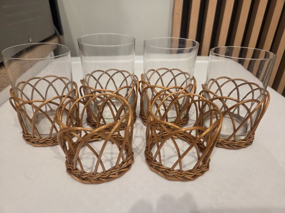 Koszyczki wiklinowe do szklanek 6 sztuk plus 4 szklanki