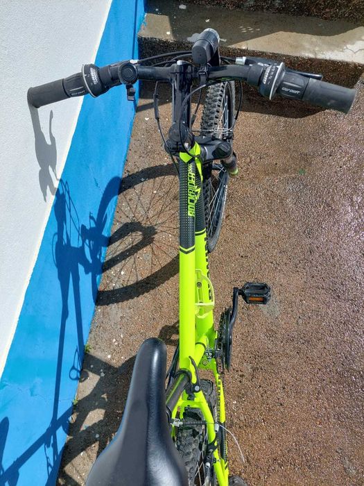 Bicicleta RockRider  Roda 24, 500 BTT Amarelo Neon Crianças entre os 9 e 12 anos (135  a 150cm).