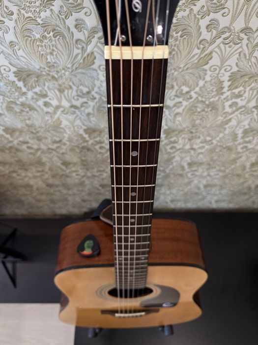 Акустична гітара Epiphone DR-100NA