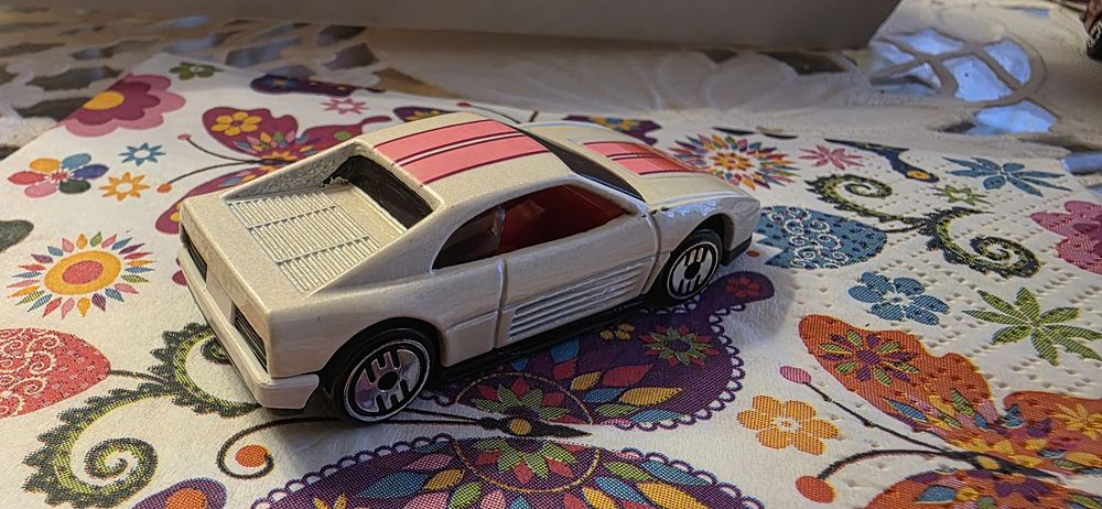 Hot wheels Ferrari 348 z 1990 r