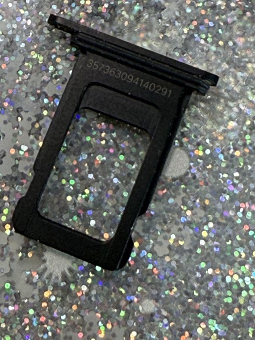 Smartfon iPhone XR, zablokowany, uszkodzony