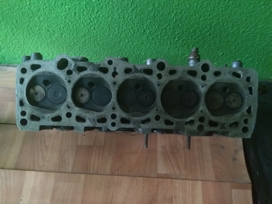 Продам ГБЦ Ауди 100