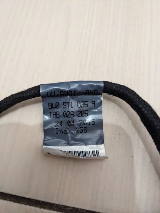 8W0971035A Проводка передньої дверної карти Audi A4/A5 B9