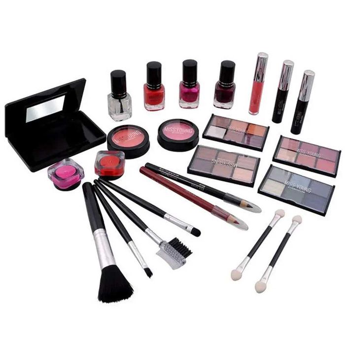 Набір жіночої косметики в подарунковому чемоданчику MC1155 Makeup set Срібний