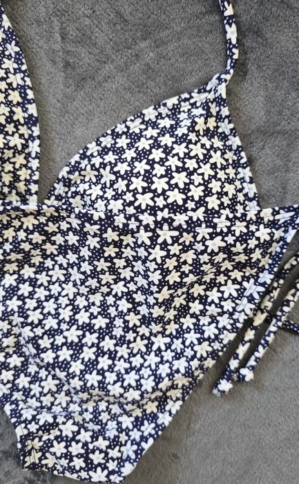 Купальник роздільний, квітковий принт, primark, xs-s розмір.