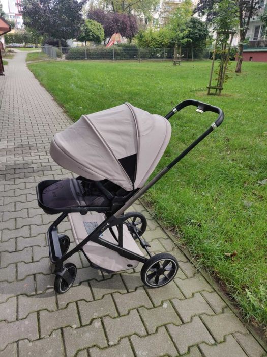 Spacerówka CAVOE moi do 22 kg wraz z gondolą