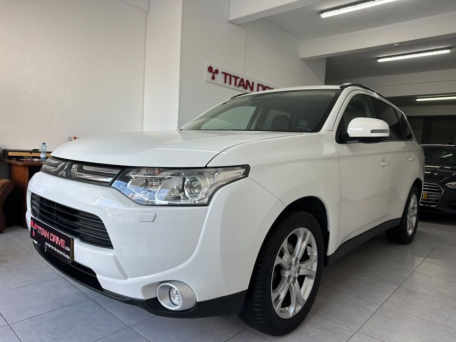 Mitsubishi Outlander 2.2 DI-D 4WD Auto Instyle