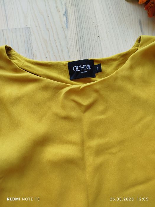 Żółta elegancka wizytowa asymetryczna bluzka Ochnik M