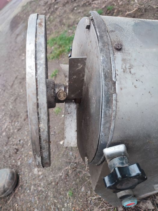 Подрібнювати овочів професійний, MKG 250