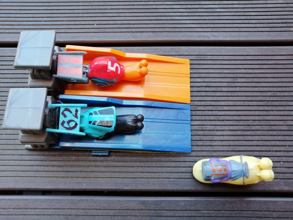 2 lançadores e 3 caracóis  do Filme Turbo