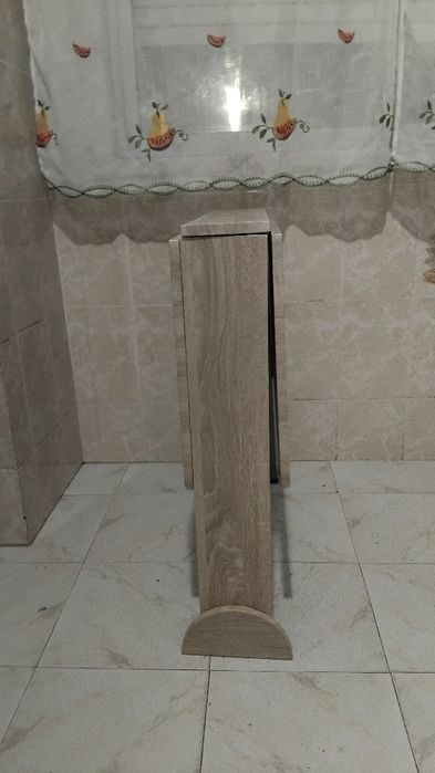 Cama dobravel para visitas em bom estado 50€,Mesa de cozinha dobravel 40€
