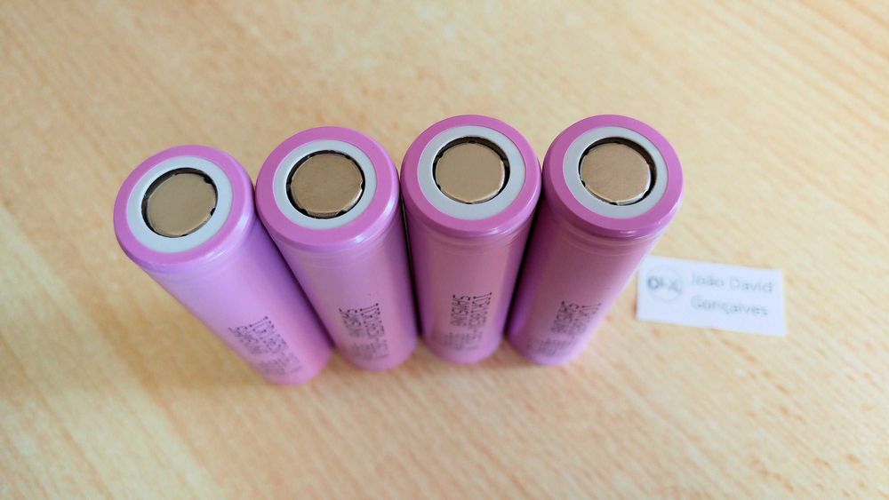 Pilha bateria 18650 Samsung 3.7V 2600 mAh recarregável