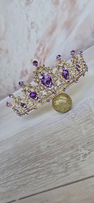 Корона діадема, обруч принцессы с камнями, прикраса на голову, тіара.