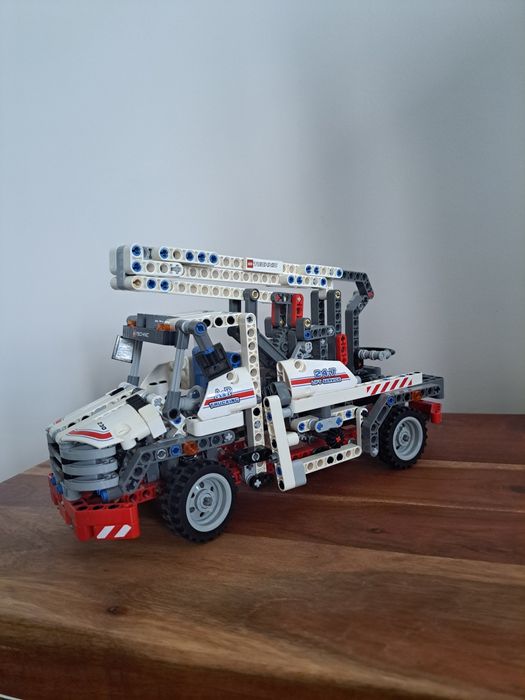 Lego 8071, wzwyżka