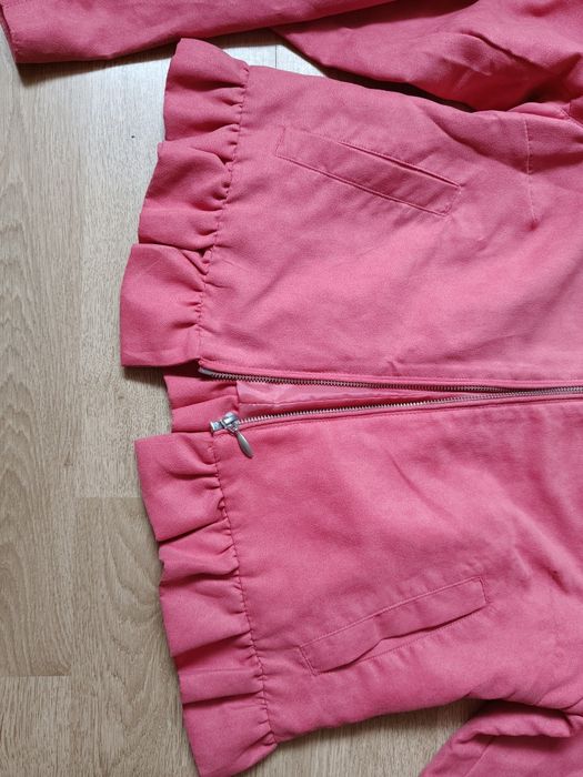 Esmara  zamszowy żakiet z falbanką 38