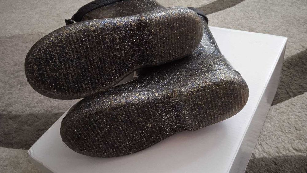 Резиновые сапожки